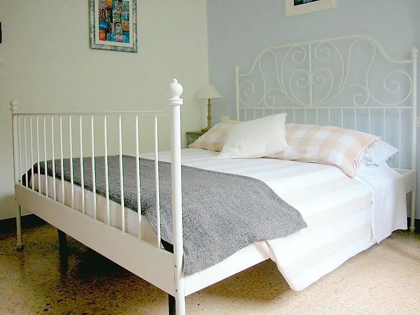 ***  La Perla Delle 5 Terre Guest House Vernazza Italy